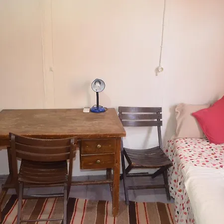 Konukevi Taksiyarhis Ayvalı