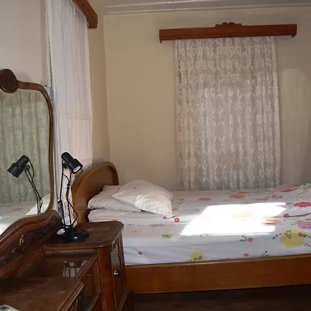 Konukevi Taksiyarhis