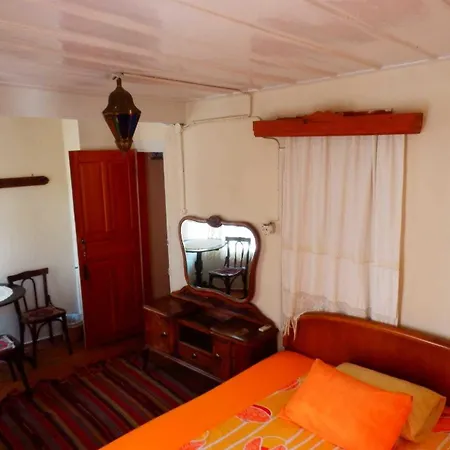 Taksiyarhis Konukevi Ayvalı