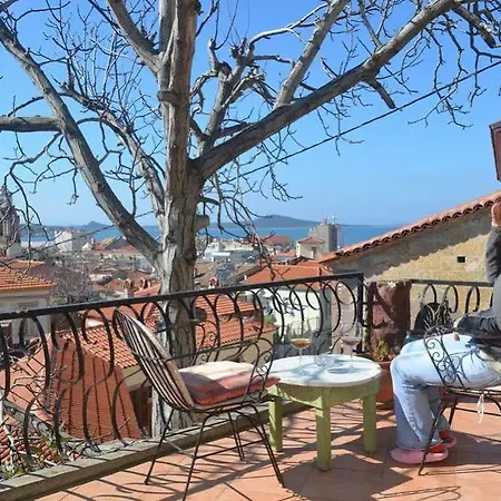 Taksiyarhis Konukevi