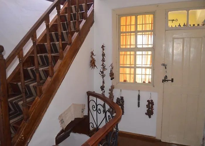 Pensión Taksiyarhis