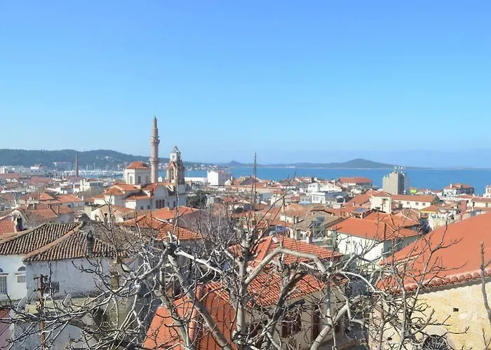 Taksiyarhis Pensión Ayvalı