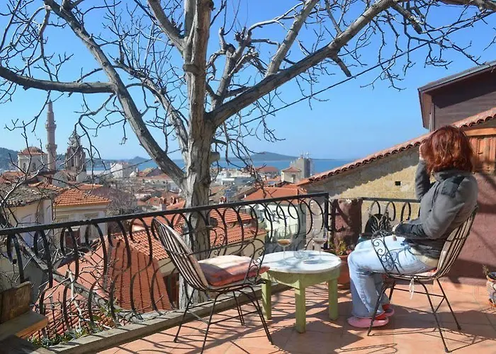 Taksiyarhis Pensión