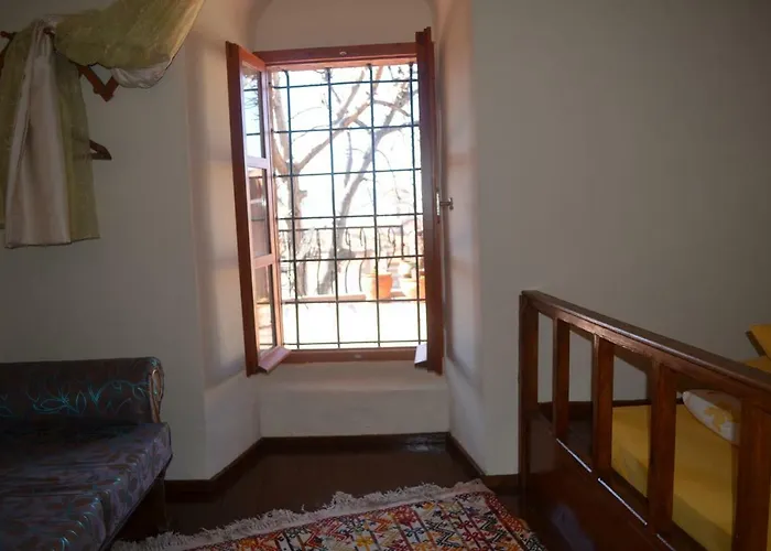 Pensión Taksiyarhis 3*