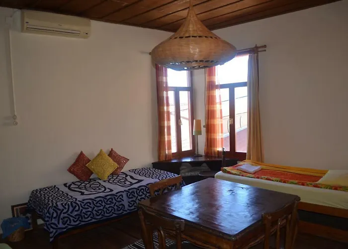 Taksiyarhis Pensión